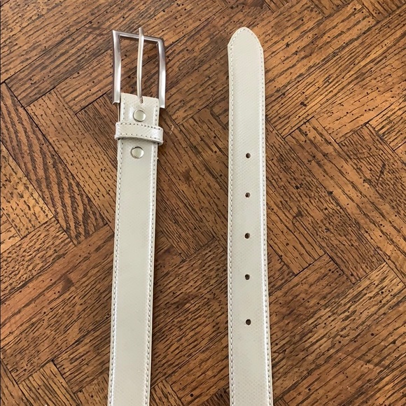 Accessories - 3/$20 Sz 14 Faux Cream Snake Belt